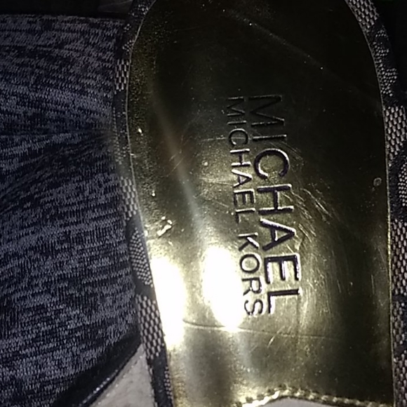 Michael Kors cork wedge flip flops size 6.5 - Picture 2 of 3